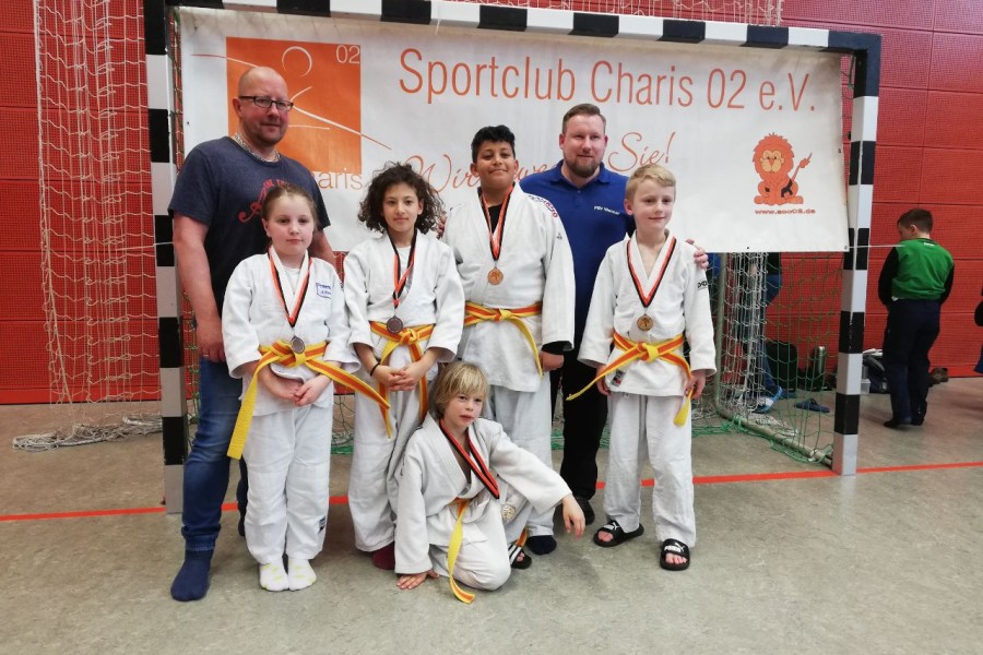 Judoka U10 und U12 bringen Medaillen aus Berlin nach Hause